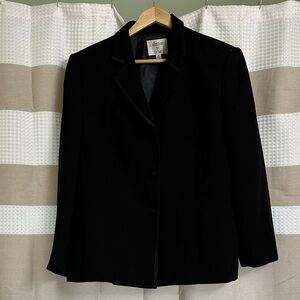Valentino Women's Elegant Black Blazer
